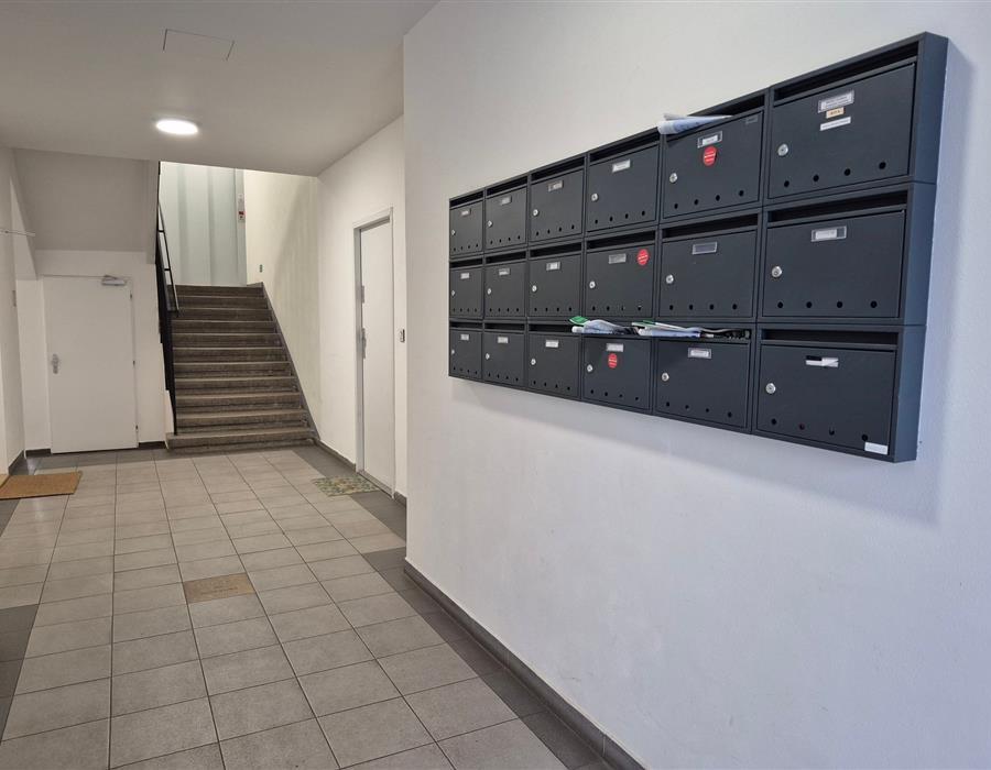 11 vstupní chodba do domu