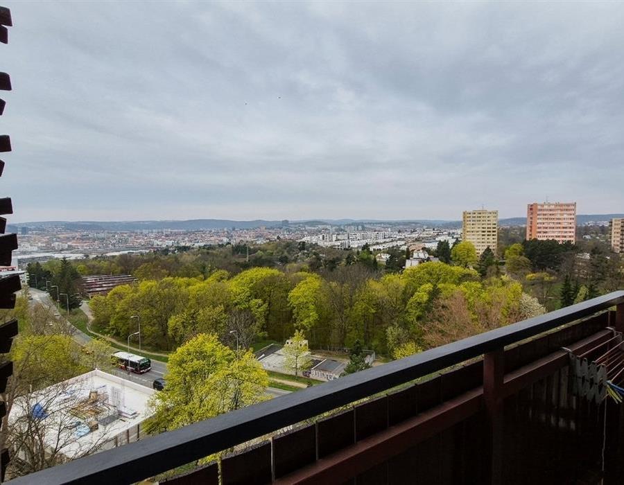 12 Ibsenova 3+1 výhled