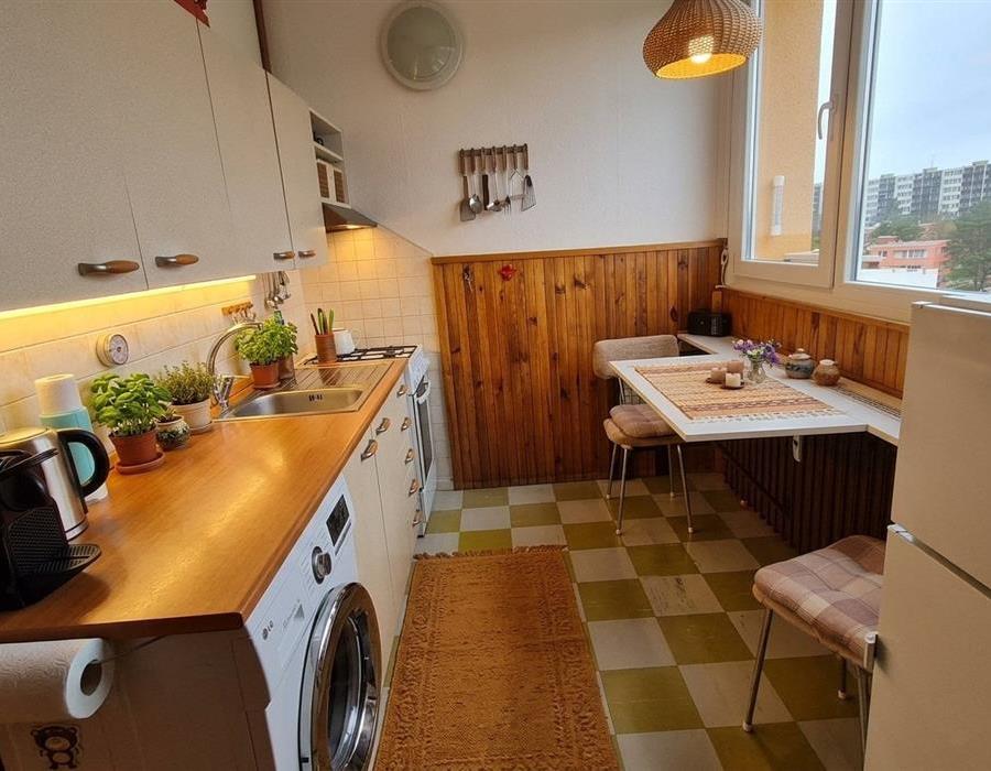 2 Ibsenova 3+1 kuchyň 2