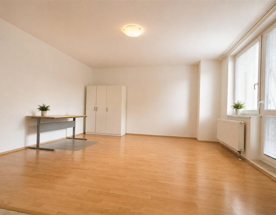 2 pronájem OV 1+kk Absolonova (6)