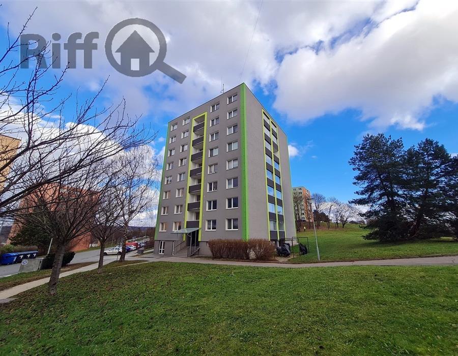 1 Pronájem OV 2+1 Bystrc Opálkova - pohled na dům